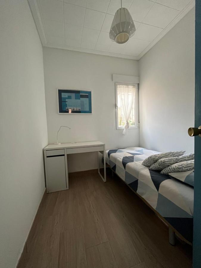 Modernized 3-Bedroom Flat 500M To The Beach Walencja Zewnętrze zdjęcie